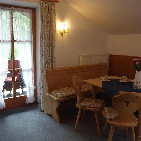 Spechthaeusl Apartment Bayerisch Gmain