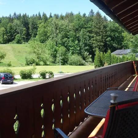 Spechthaeusl Bayerisch Gmain